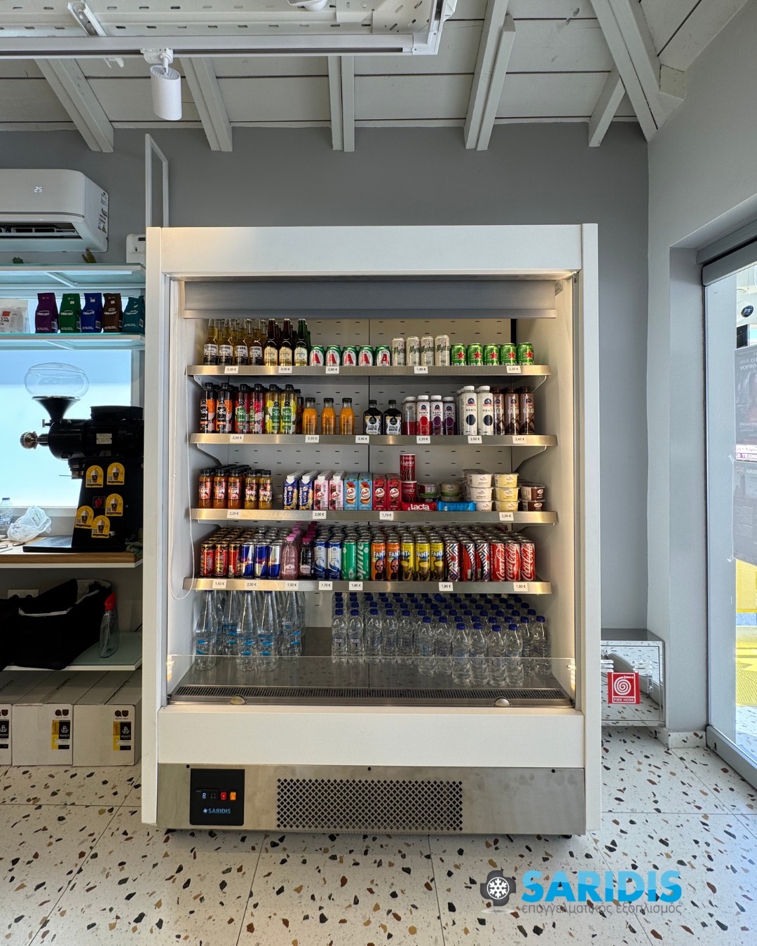 Beanco Coffee Shop – Καλλικράτεια Χαλκιδικής – εξοπλισμός SARIDIS